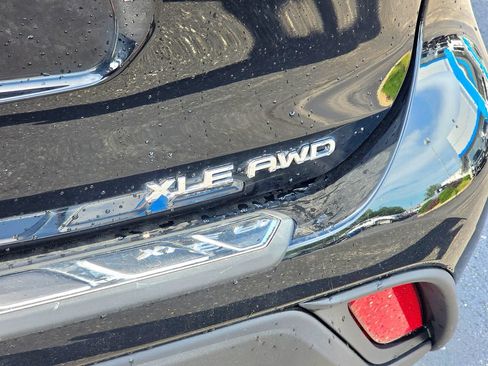 Used 2024 Toyota Highlander Limited AWD/4WD image 6
