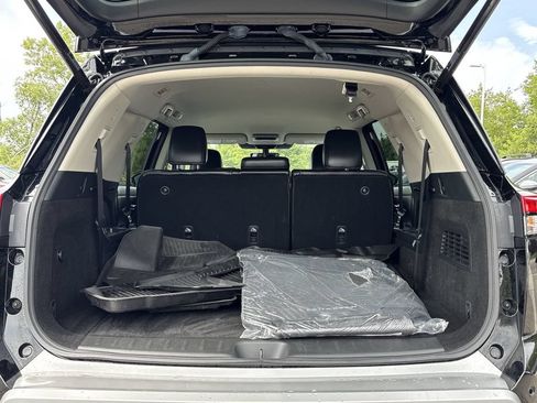 Certified 2023 Nissan Pathfinder SL AWD/4WD image 21