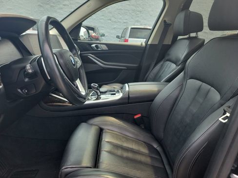 Used 2020 BMW X7 xDrive40i w/ Premium Package AWD/4WD image 23