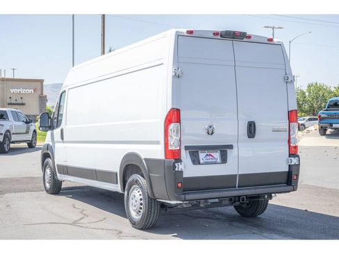Used 2024 RAM ProMaster 3500 w/ Convenience Group FWD image 5