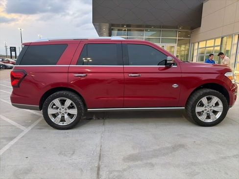Used 2022 Ford Expedition King Ranch image 19