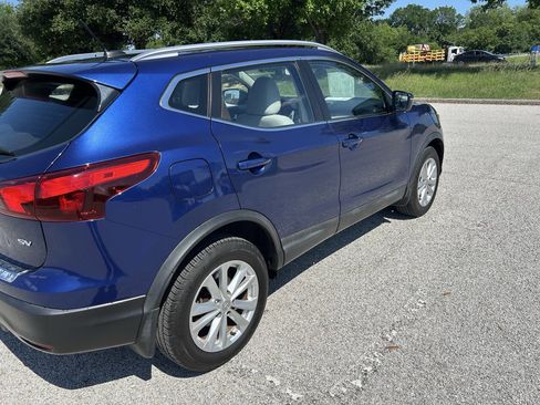 Used 2018 Nissan Rogue Sport SV FWD image 7