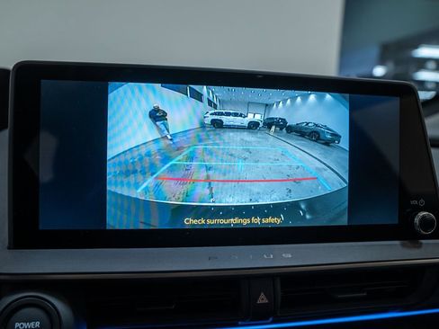 New 2026 Toyota Prius Plug-In Hybrid image 25