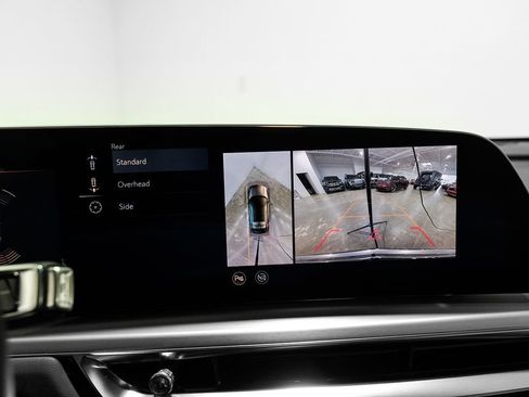 Used 2025 Cadillac Lyriq Luxury image 22