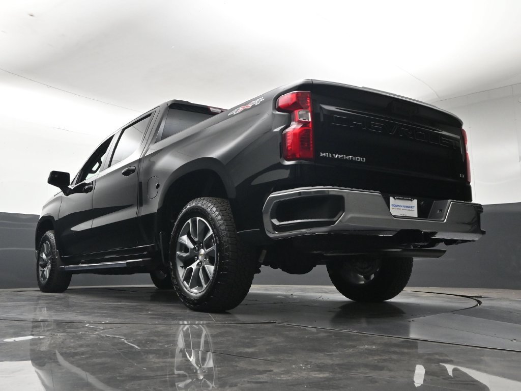 Used 2026 Chevrolet Silverado 1500 LT AWD/4WD image 25