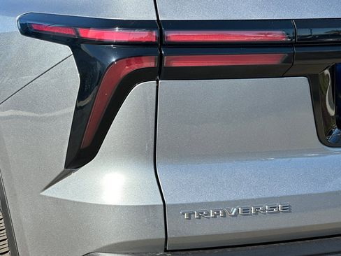 New 2026 Chevrolet Traverse LT w/ Sun and Wheel Package image 28