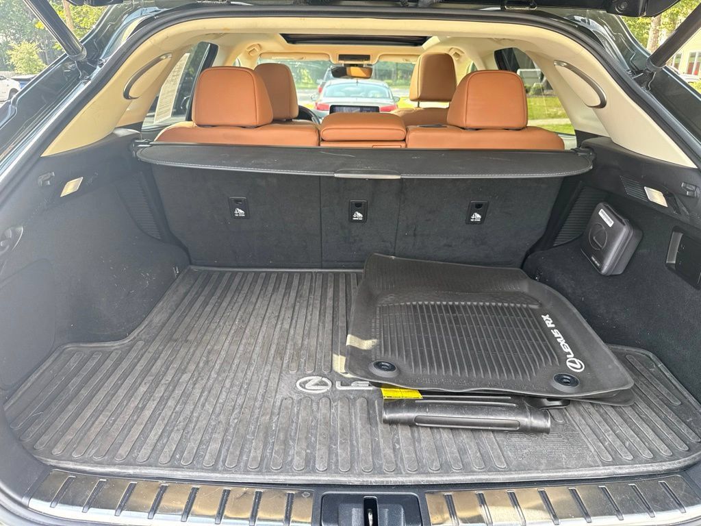 Used 2022 Lexus RX 450h AWD w/ Luxury Package image 21