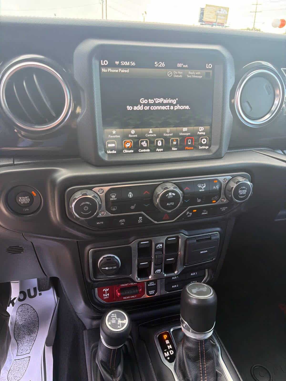 Used 2022 Jeep Wrangler Unlimited Rubicon w/ Xtreme Recon 35" Tire Package AWD/4WD image 14