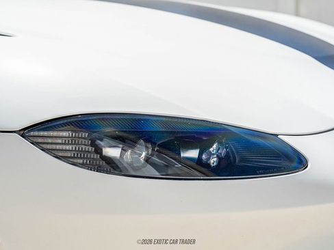 Used 2022 Aston Martin V8 Vantage Coupe image 54