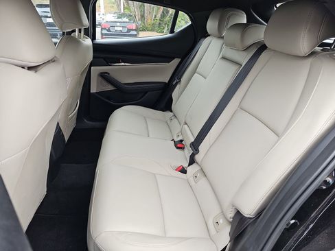 Used 2019 MAZDA MAZDA3 Hatchback w/ Preferred Package image 15