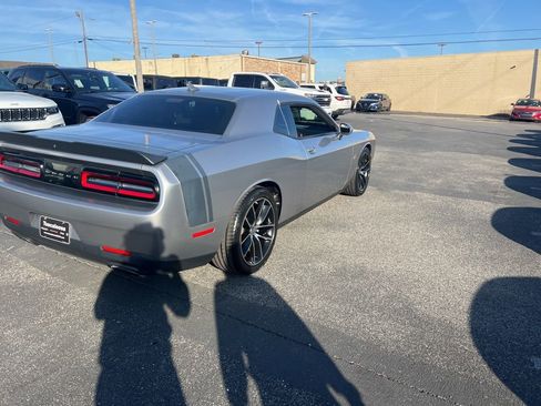 Used 2016 Dodge Challenger R/T Scat Pack image 7