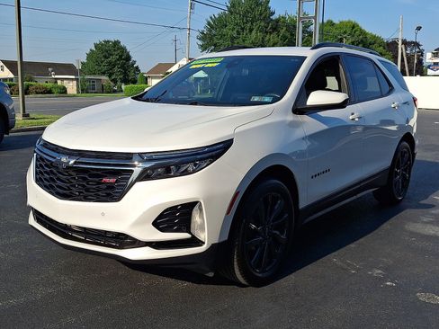 Used 2022 Chevrolet Equinox RS AWD/4WD image 3