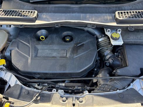 Used 2018 Ford Escape SE image 21