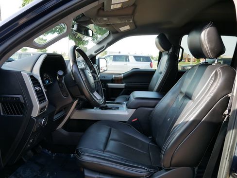 Used 2019 Ford F150 Lariat w/ Equipment Group 502A Luxury AWD/4WD image 9