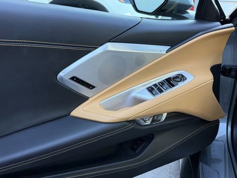 Used 2023 Chevrolet Corvette Stingray Premium Conv w/ Z51 Performance Package image 18