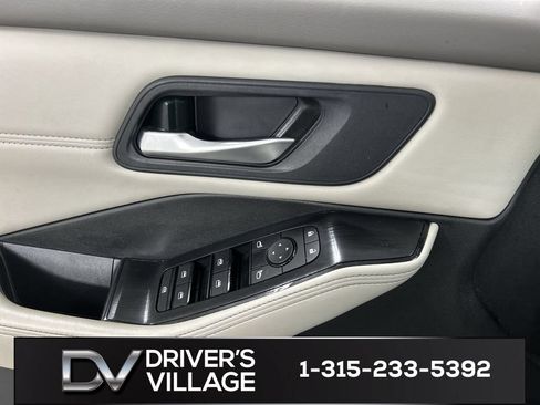 Used 2023 Nissan Rogue SV w/ SV Premium B Package AWD/4WD image 11