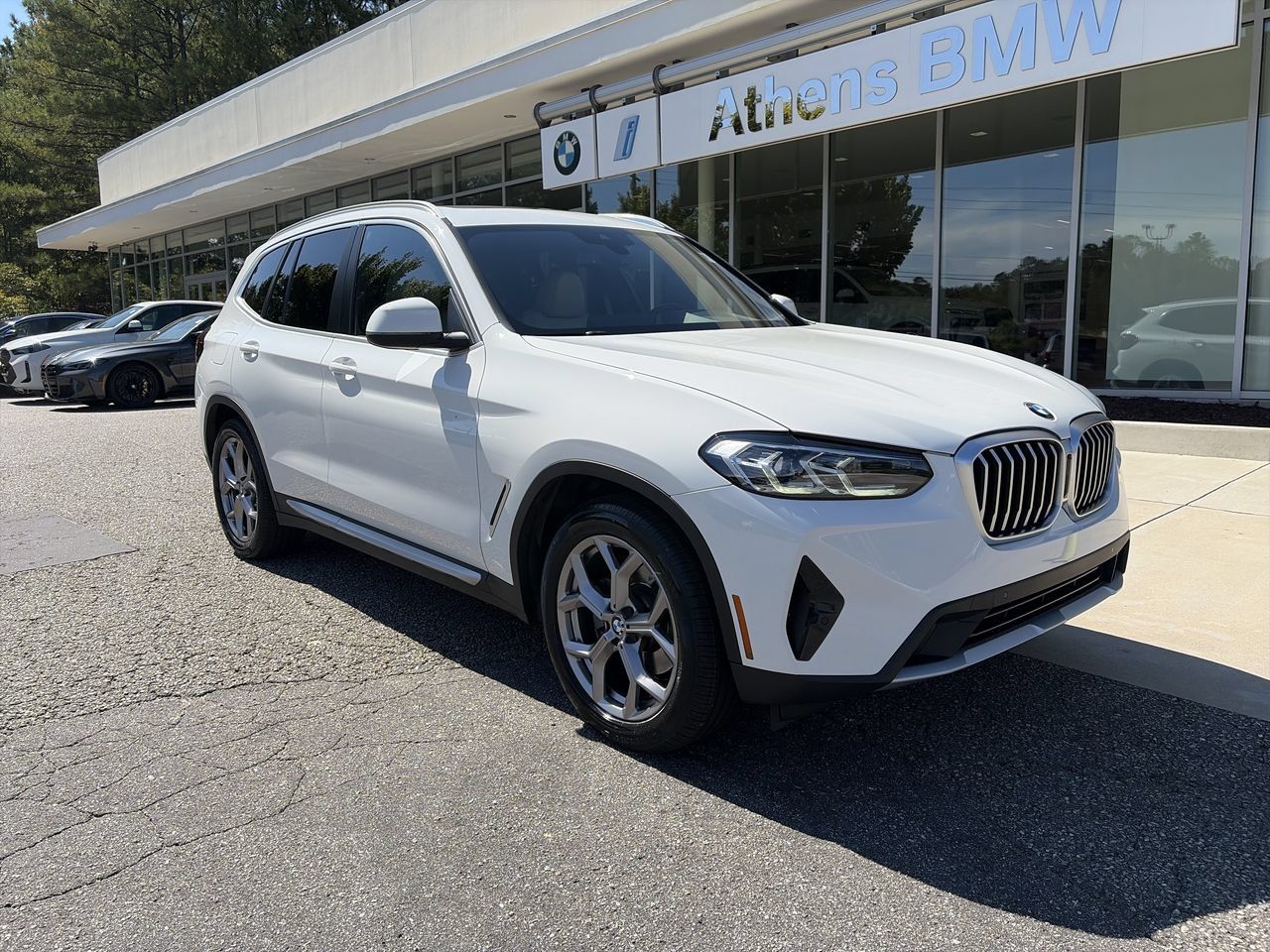 Used 2022 BMW X3 xDrive30i w/ Premium Package 2 (ZPA) AWD/4WD image 2