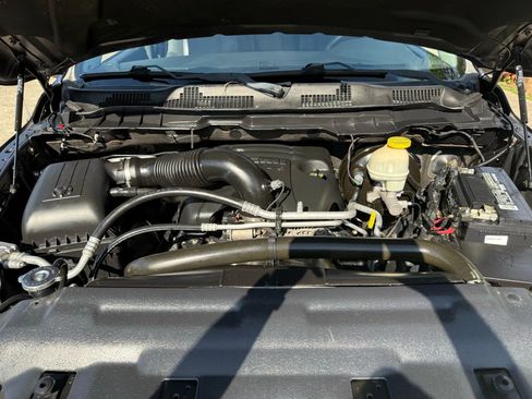 Used 2017 RAM 1500 Laramie image 31