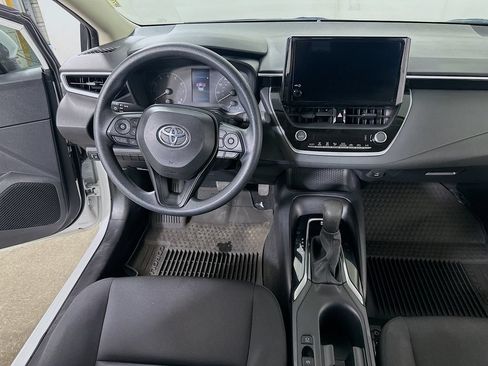Used 2024 Toyota Corolla LE FWD image 16