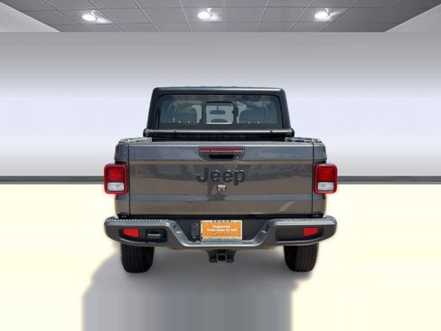 Used 2023 Jeep Gladiator Sport w/ Trailer Tow Package AWD/4WD image 10