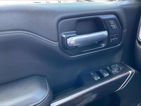 Used 2019 Chevrolet Silverado 1500 LTZ w/ LTZ Convenience Package AWD/4WD image 37