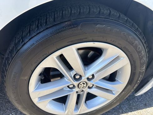 Used 2021 Toyota Corolla SE w/ Carpet Mat Package (TMS) image 13