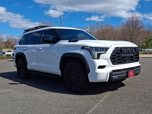 Certified 2024 Toyota Sequoia TRD Pro AWD/4WD image 4