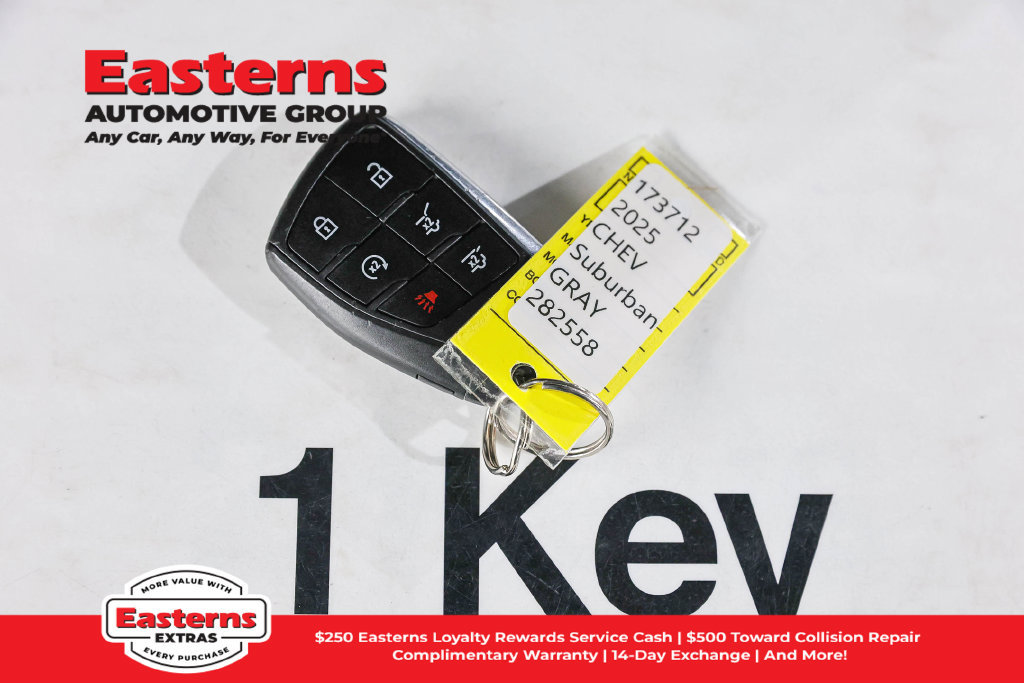 Used 2025 Chevrolet Suburban Z71 AWD/4WD image 28