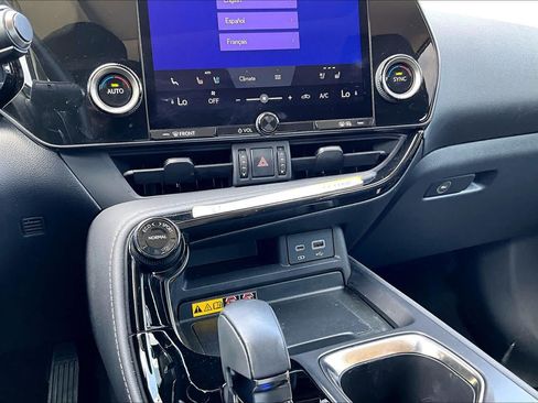 Used 2025 Lexus NX 250 FWD w/ Premium Package image 35
