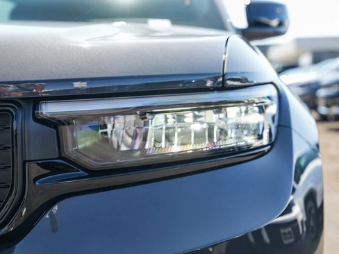 New 2025 Jeep Grand Cherokee L Altitude image 8