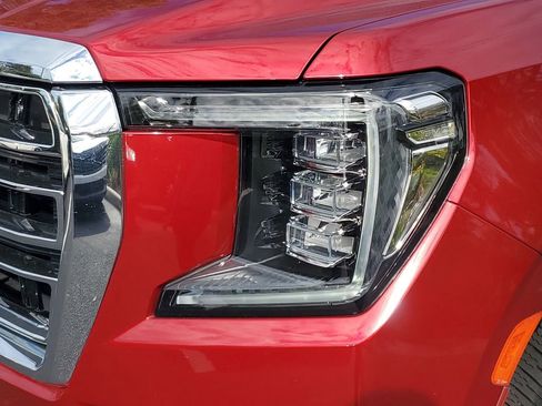 Certified 2021 GMC Yukon SLT w/ SLT Premium Package image 9