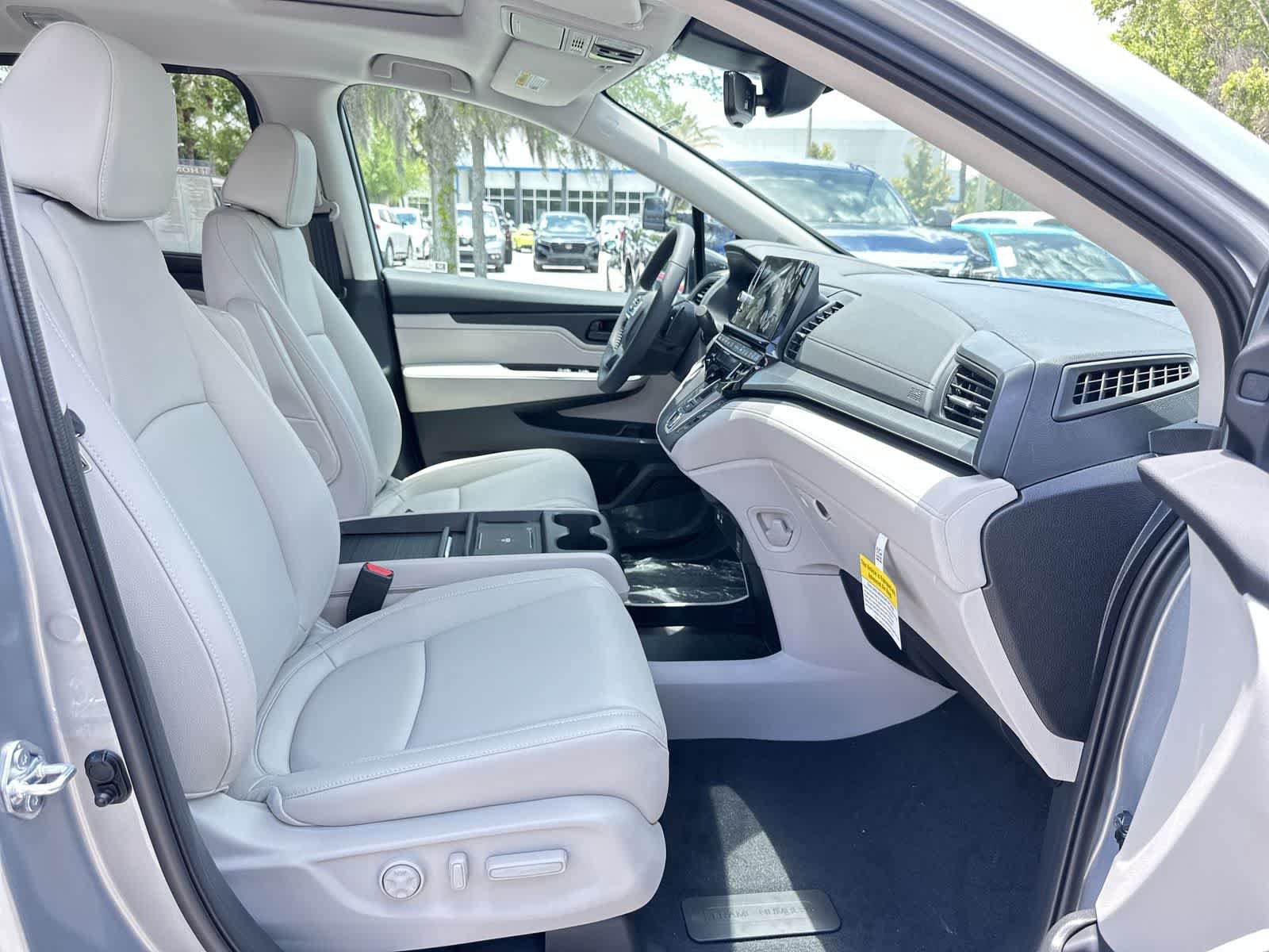 New 2026 Honda Odyssey EX-L image 17