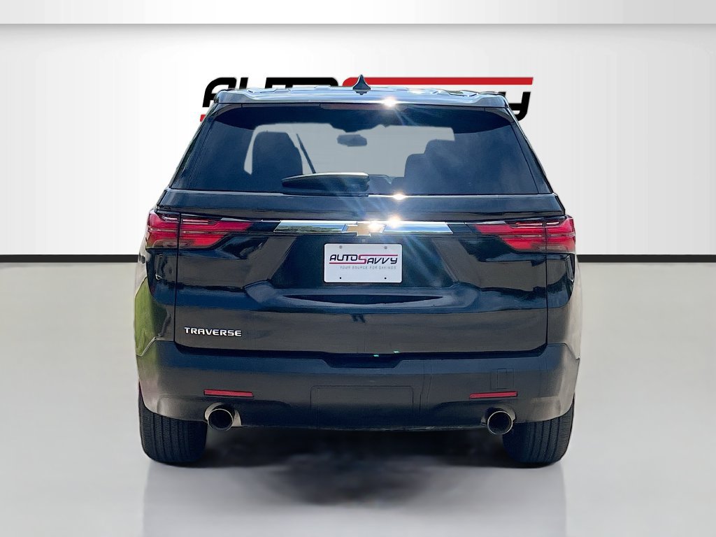 Used 2023 Chevrolet Traverse LS FWD image 6