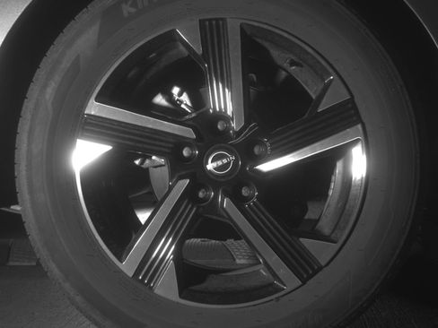 Used 2025 Nissan Sentra SV image 15