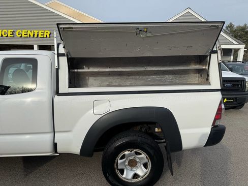 Used 2011 Toyota Tacoma 4x4 Access Cab V6 image 17