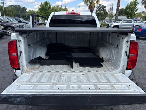 Used 2019 Chevrolet Colorado LT w/ LT Convenience Package RWD image 15
