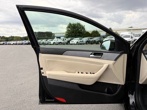 Used 2018 Hyundai Sonata SEL FWD image 12