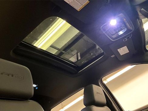 Used 2024 GMC Sierra 1500 AT4 w/ Technology Package image 17