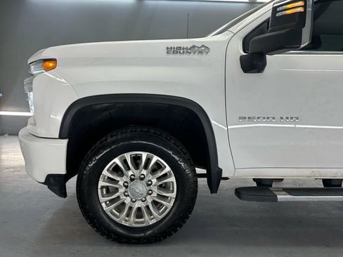 Used 2020 Chevrolet Silverado 2500 High Country w/ Z71 Off-Road Package AWD/4WD image 7