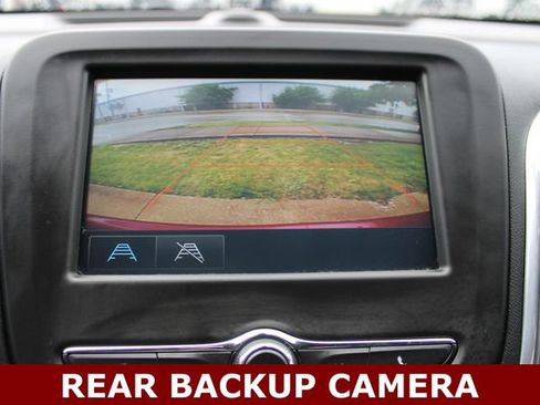 Used 2018 Chevrolet Equinox LT FWD image 5