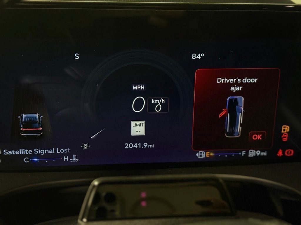 Used 2025 Lincoln Aviator AWD w/ Jet Appearance Package image 13