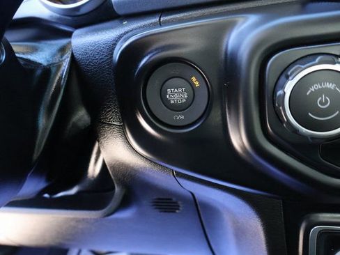 Used 2023 Jeep Gladiator Mojave w/ Cold Weather Group image 30