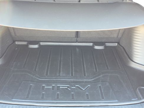 Certified 2023 Honda HR-V LX image 6