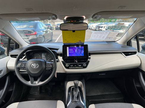 Used 2024 Toyota Corolla LE image 42