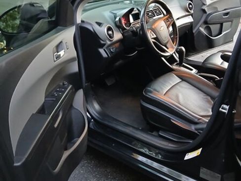 Used 2016 Chevrolet Sonic LTZ image 12