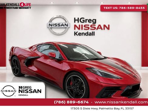 Used 2022 Chevrolet Corvette Stingray Preferred Cpe w/ Z51 Performance Package RWD image 1