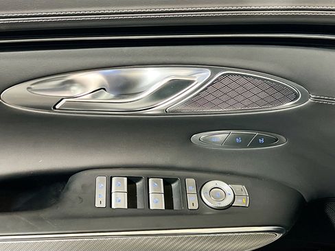 Used 2024 Genesis GV70 2.5T w/ Sport Prestige Package image 14