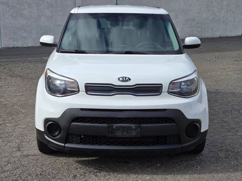 Used 2017 Kia Soul FWD image 6
