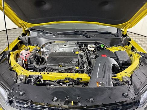 New 2025 Chevrolet Trax RS w/ Sunroof Package image 24