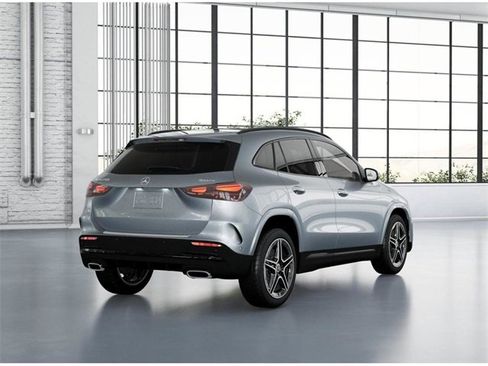 New 2025 Mercedes-Benz GLA 250 4MATIC image 22